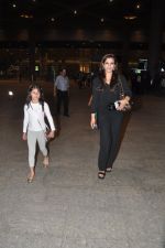 Raveena Tandon snapped at the airport on 4th May 2014